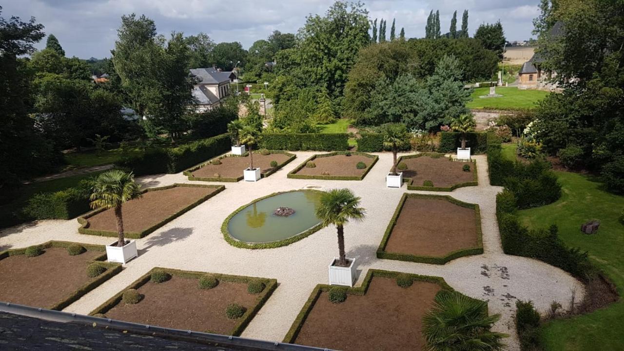 Chambre E Andre Le Domaine Des Jardins De Bracquetuit 외부 사진